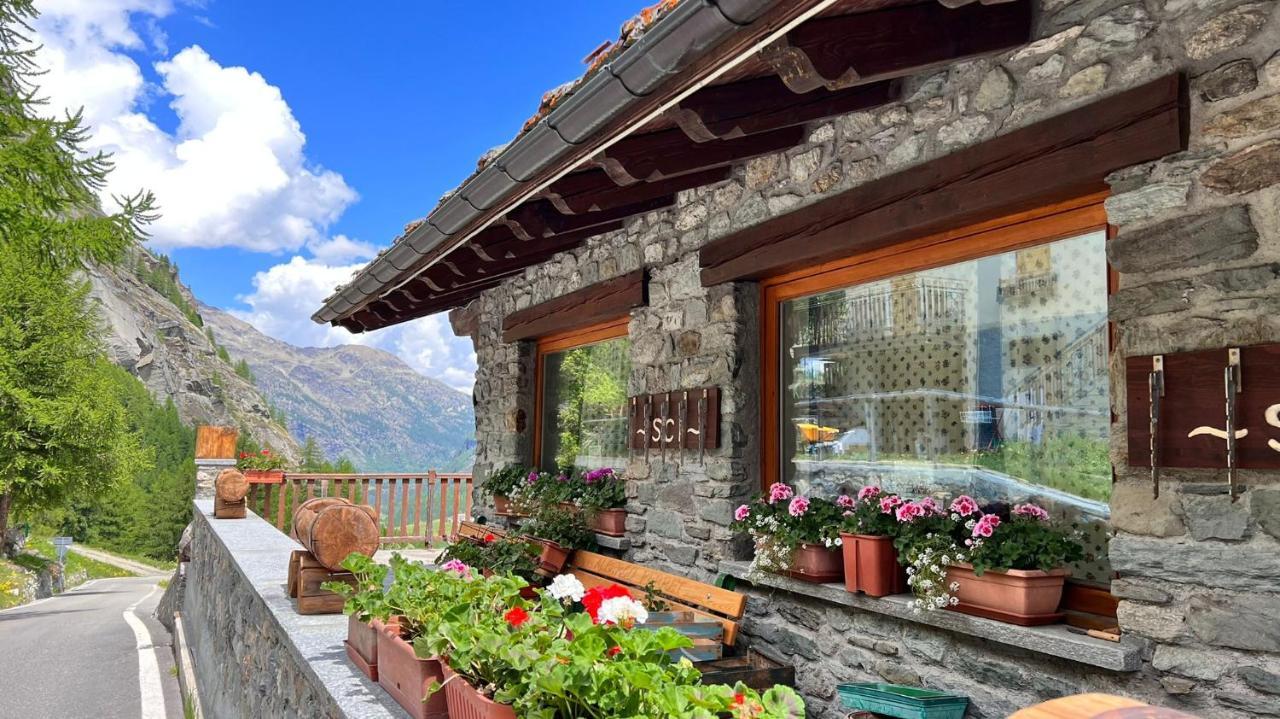 Hotel & Restaurant Perret - Mountain People Valgrisenche Luaran gambar