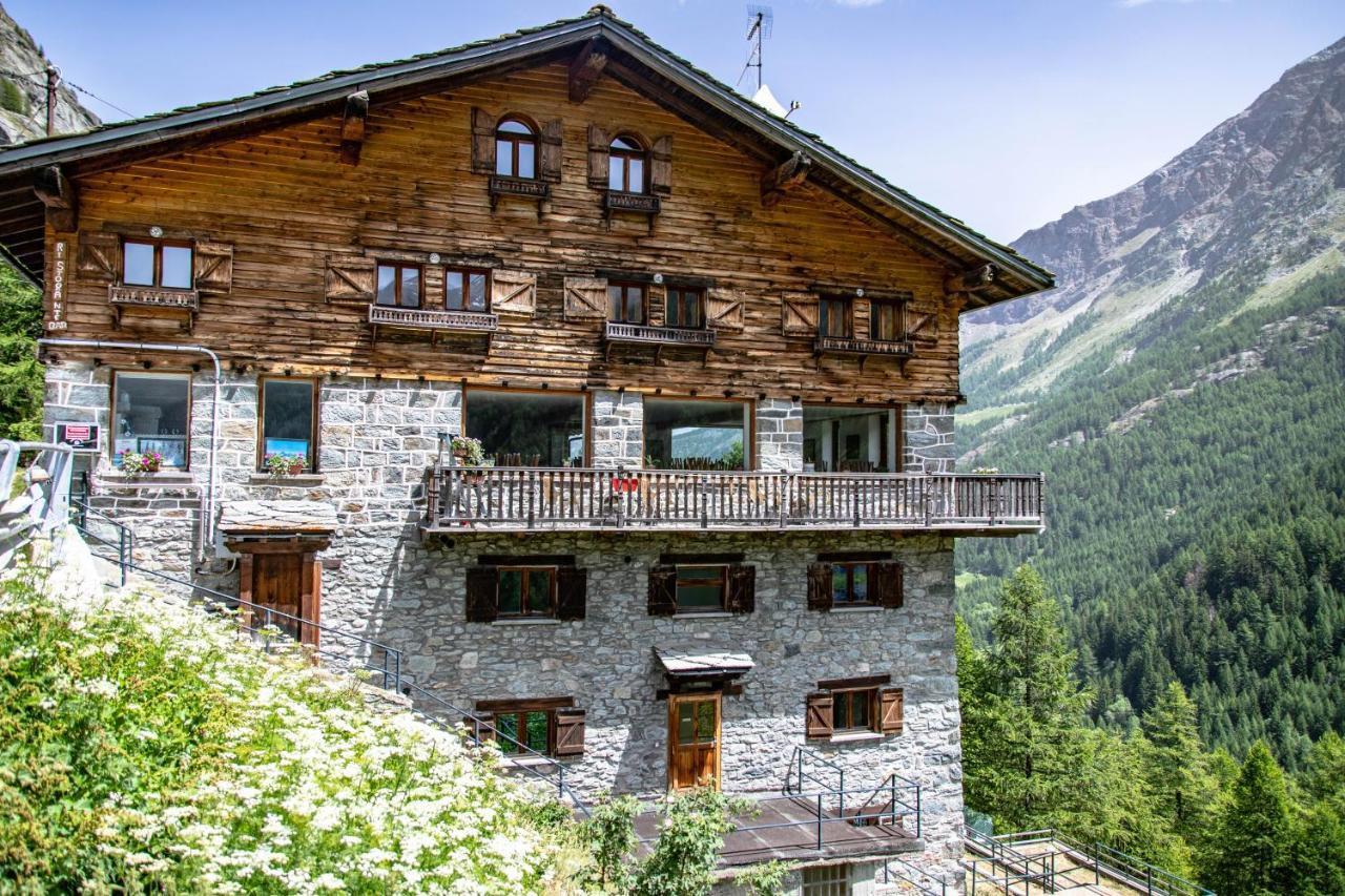 Hotel & Restaurant Perret - Mountain People Valgrisenche Luaran gambar